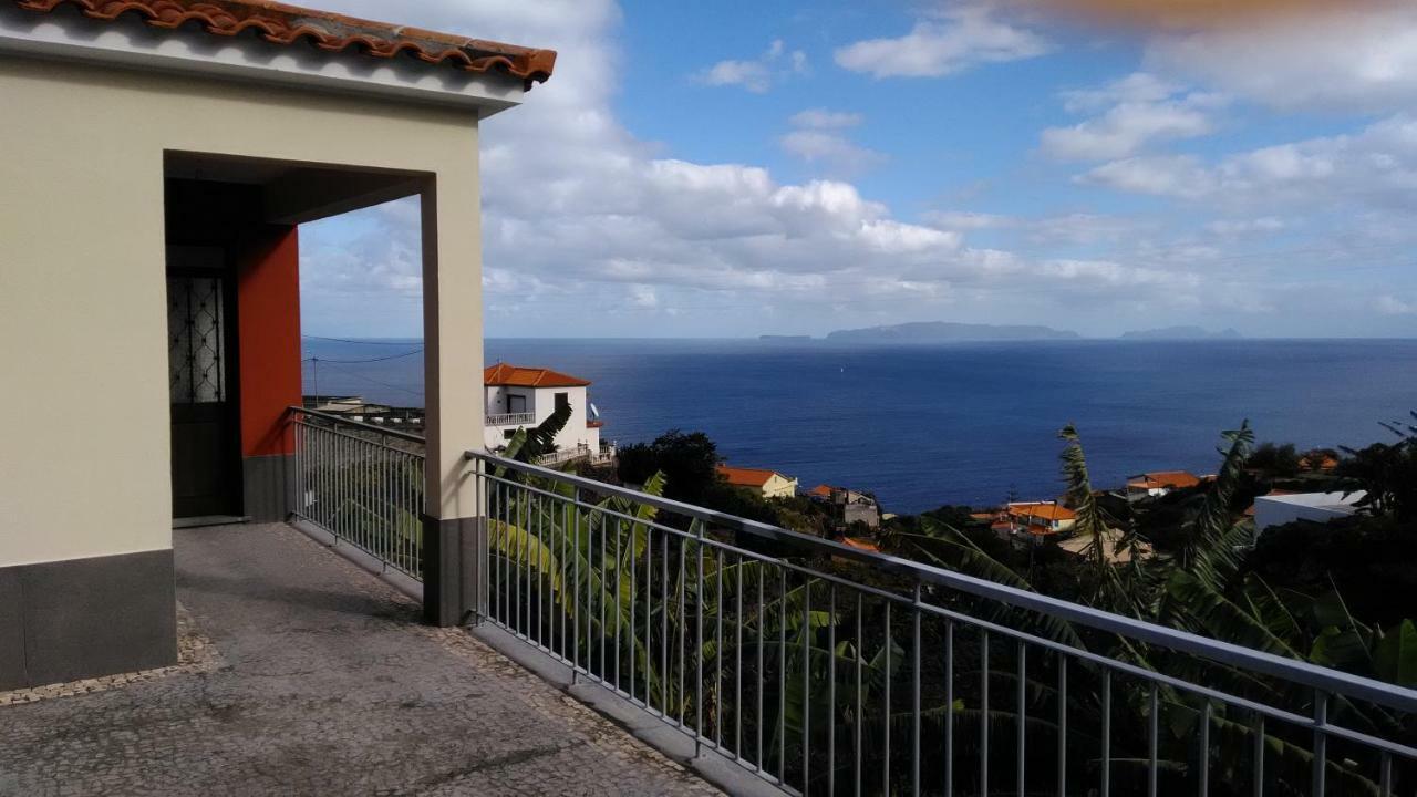 Vista Atlantico Com Carro E Bicicleta Gratis Villa Gaula Exteriör bild